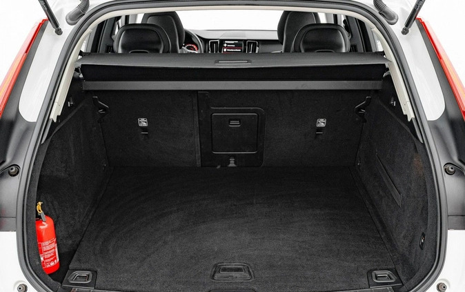 Volvo XC 60 cena 119850 przebieg: 210829, rok produkcji 2018 z Brzesko małe 742